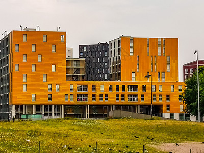 具有现代设计的城市公寓楼 布雷达建筑 荷兰河流域的建筑图片