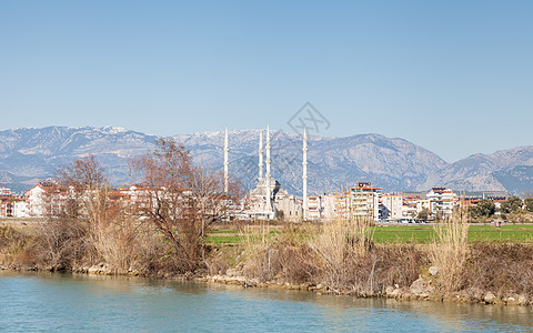 曼纳夫加特河场景建筑尖塔天空寺庙地标火鸡风景建筑学河岸图片