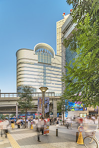 丰田汽车Ikebukuro大楼 从阳光街看到背景图片