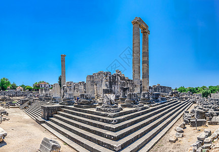 在土耳其迪迪马的阿波罗神庙南侧避难所火鸡废墟蓝天壁柱首都文化建筑考古学建筑学图片
