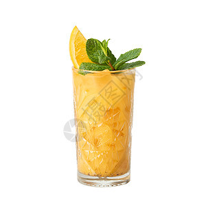 冷鸡尾酒在白色上隔离柠檬橙子情调异国热带水果液体苏打果汁食物图片