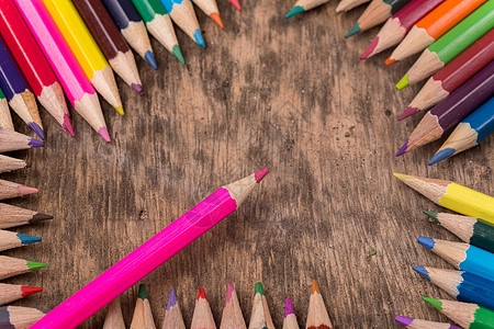 彩色铅笔艺术棕色彩虹创造力调色板团体锐化蜡笔爱好工具图片