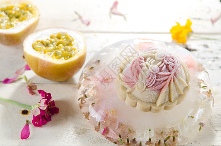 秋月蛋糕传统月亮文化蛋黄庆典灯笼食物盘子甜点节日图片