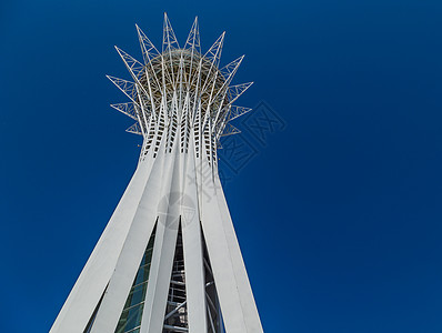 Baiterek 塔的视图纪念碑建筑首都城市建筑学景观金子摩天大楼地标玻璃图片