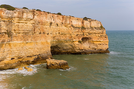 普拉亚达马里尼亚假期海浪支撑海岸线海岸全景海滩海景晴天石头图片