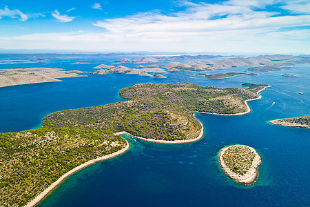 Kornati 著名的亚得里亚海航行的航空全景蓝色港口海岸群岛旅行海洋游艇帆船游客斑点图片