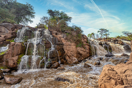 埃塞俄比亚Awash国家公园的瀑布塔纳环境溪流力量活力森林岩石旅游白内障热带图片