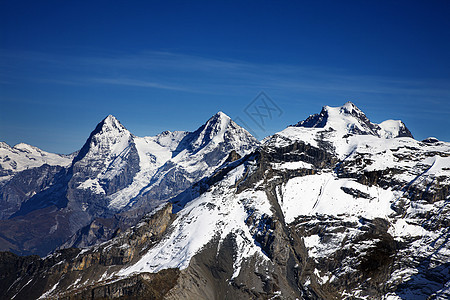 三座著名的瑞士山图片