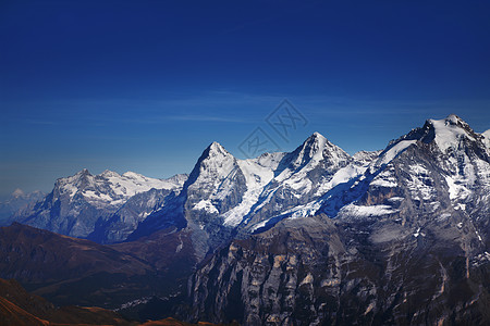 Eiger Moench和三座著名的瑞士山图片