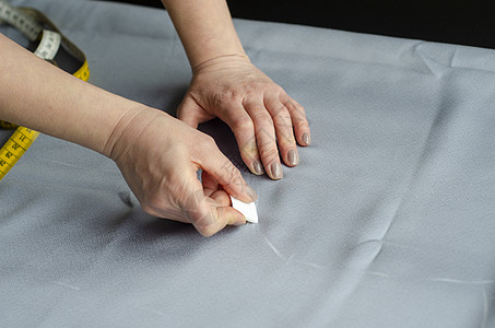 定制缝制 2号服饰粉笔套装纺织品服装沙龙工艺职场裁缝磁带工作图片