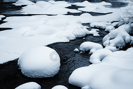 寒冬雪小河图片