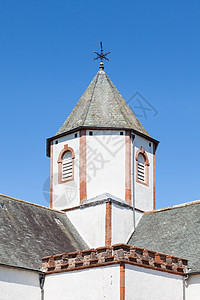 Lauder 旧教区教会建筑宗教建筑学蓝色历史天空白色地标八角形石头图片