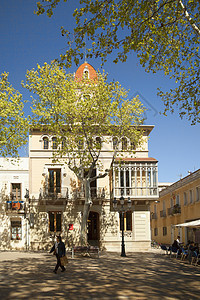 西班牙巴塞罗那Les Corts市公民中心图片