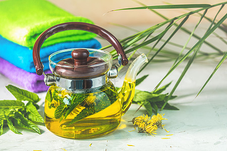 茶叶和香茶组成物 自然化妆品和健康概念蜡烛身体药品皮肤边界疗法肥皂护理香气陶瓷图片