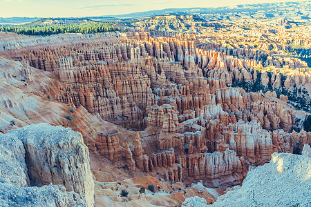 国家公园 美国犹他州犹他州纪念碑岩石悬崖踪迹砂岩编队游客侵蚀峡谷橙子图片