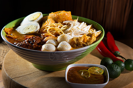 传统咖喱辣椒面汤辣椒厨房马来语午餐酿造柠檬胡椒餐厅柔佛面条图片