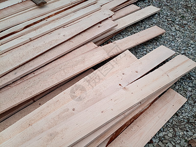有锯木机的板子 木头建材 建筑板建筑学贮存库存生产建筑木工林业仓库货物水泥图片