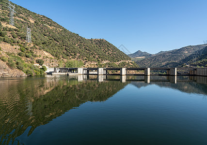 离开杜罗河上大坝的锁船运工业闸门船机力量运河水路河闸旅行水电图片