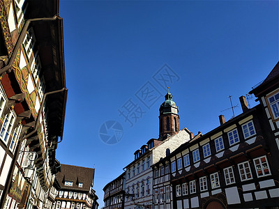 Einbeck 相景城市的一排房屋图片