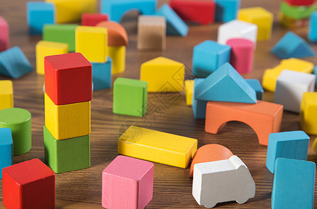 已分类的木制玩具 Bloc游戏红色孩子童年绿色立方体图片