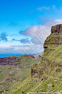 特内里夫马萨村和山谷高地蓝色吸引力山脉海洋风景峡谷天空火山岩石图片