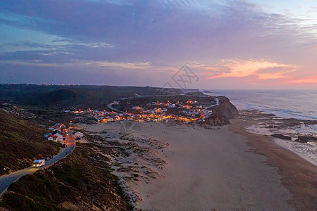 在葡萄牙西海岸的日落时 从蒙特克里里戈天空旅游文化城市吸引力天际爬坡旅行建筑蓝色图片