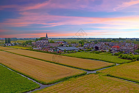 来自荷兰农村传统杜查村的空中飞机 来自荷兰农村地区 6月8日图片