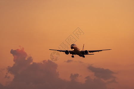 商业航空公司 客机与Beau搭乘飞机降落在机场运输旅行航班旅游喷射太阳引擎安全假期技术图片
