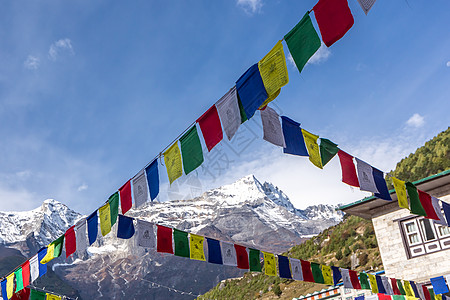 村正前往尼泊尔珠穆朗玛峰基地祷告假期旗帜村庄蓝色游客指导动机首脑顶峰图片