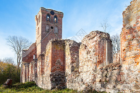 被遗弃的中世纪圣公教堂旅行建筑学石头宗教教会废墟历史窗户建筑地标图片