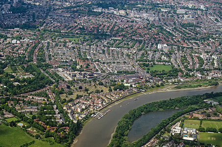 Chiswick的泰晤士河-空中观察图片