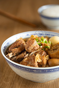 肉骨茶肋骨食品豆腐草本植物食物文化猪肉盘子蔬菜烹饪图片