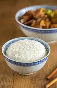 肉骨茶草本植物文化猪肉草本豆腐烹饪服务肋骨肉汤食物图片