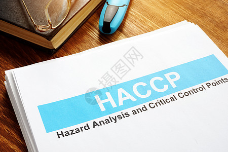 HACCP 危险分析和关键控制点报告放在表格上图片