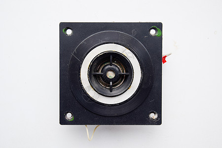 高频发言者6GDV-7-16 关于白色背景 三向扬声器系统的组成部分图片
