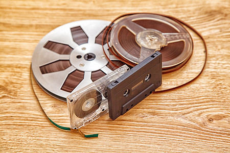磁带和卷胶带技术电子棕色塑料卷轴歌曲黑色噪音录音机电影图片