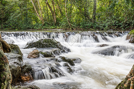 泰国Khao Yai国家公园Jedkod瀑布荒野绿色国家热带风景瀑布旅行丛林植物公园图片