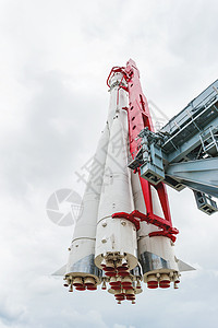 在俄罗斯莫斯科的VDNH国民经济成就展览航天运载火箭Vostok火箭模型复制件首都观光旅游地标运输机器旅行城市展览成就展图片
