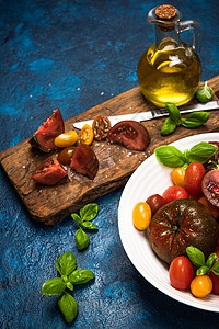 充满活力的新鲜番茄 织物食品市场新鲜 多彩番茄收成蔬菜沙拉红色花园高架团体营养绿色食物图片