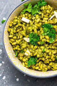Green Kale和清洁食用植物粮食蔬菜饮食午餐素食烹饪食物沙拉高架菠菜图片