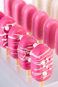 华伦底人节或婚礼接待会Fo食物棒冰庆典甜点粉色接待牛奶巧克力冰淇淋装饰图片