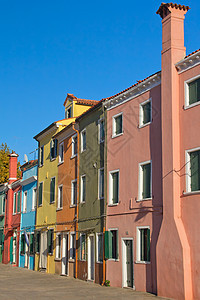布拉诺的彩色房屋图片
