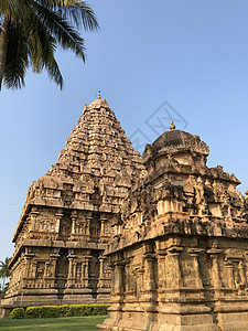 泰米尔纳德邦的寺庙天空蓝色文化国际金字塔岩石晴天历史废墟雕塑图片