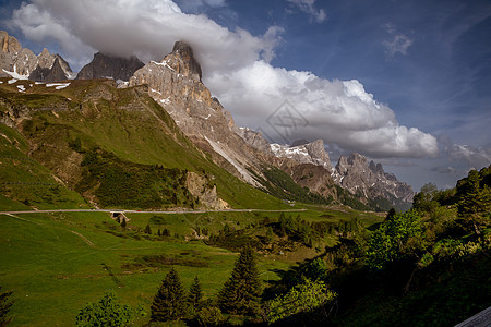 阿尔卑斯山山区地貌小路顶峰蓝色风景高山墙纸草地悬崖天空太阳图片