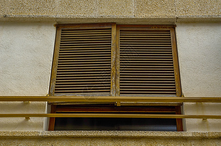 旧欧洲风格大楼的窗户窗窗窗 建筑设计建筑框架石头古董艺术百叶窗房子风化玻璃建筑学图片