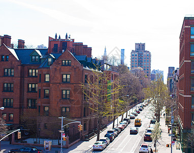 纽约曼哈顿西村的空街道建筑学建筑物摩天大楼商业邻里地标汽车晴天市中心景观图片