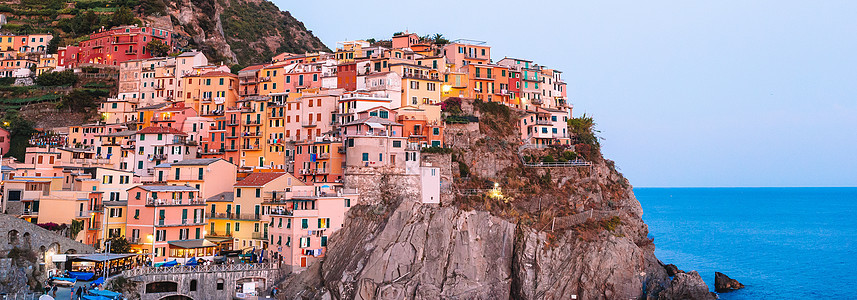 意大利利古里亚地区马纳罗拉美丽而舒适的村庄景色鲜明图片