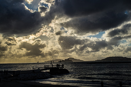 龙口的马赛尔海中地中海海洋日落土地外观自然运输方式海滩建筑天空帆船图片