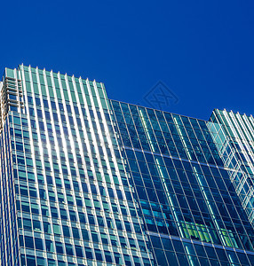 现代商业摩天大楼 高玻璃建筑 现代拱门办公室天空银行总部金融城市玻璃市中心蓝色财产图片