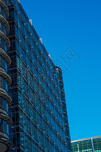 现代商业摩天大楼 高玻璃建筑 现代拱门财产库存经济学反射城市玻璃蓝色公司天空办公室图片